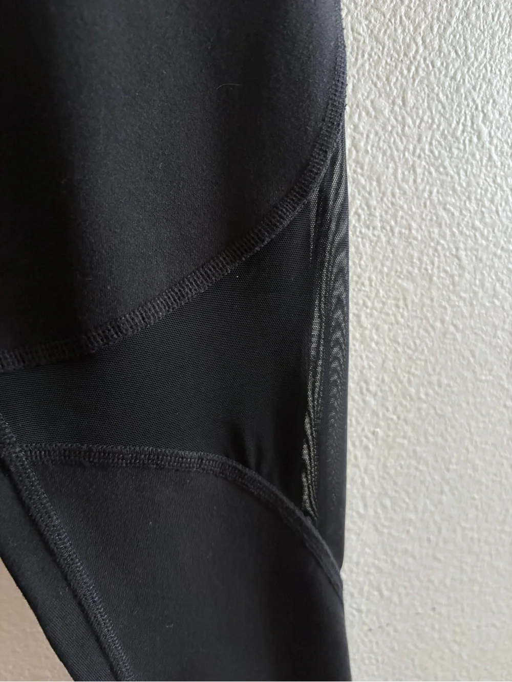 Women’s small “alo” Black Performance Leggings